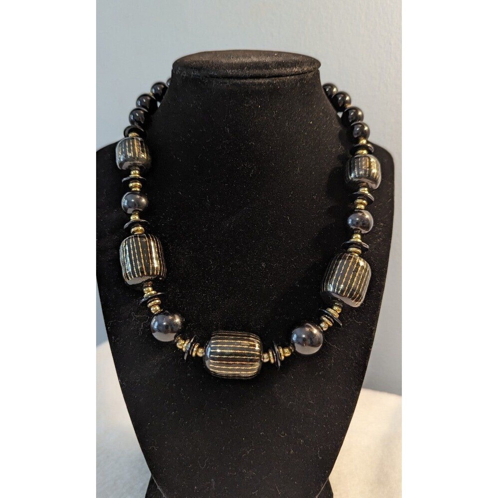 Vintage Japan Single Strand Black and Gold Necklace